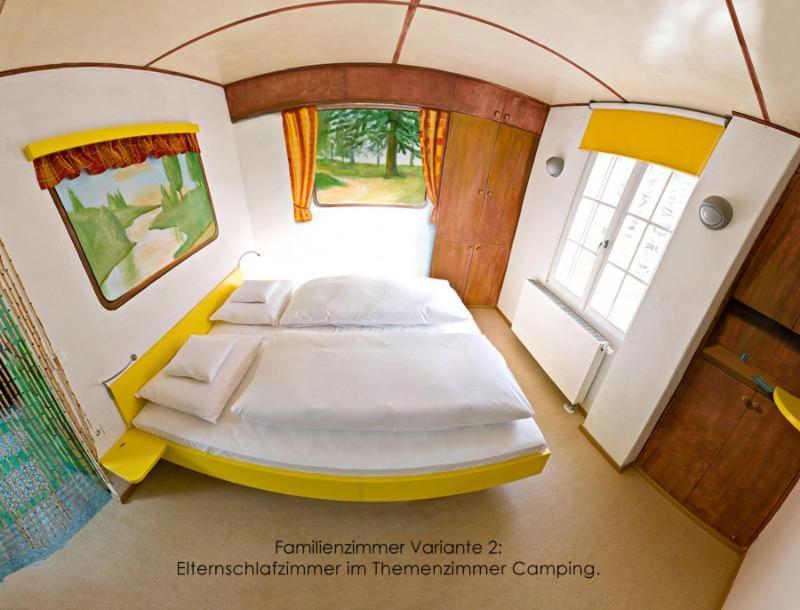V8 Hotel Classic Motorworld Region Stuttgart Boeblingen Phòng bức ảnh